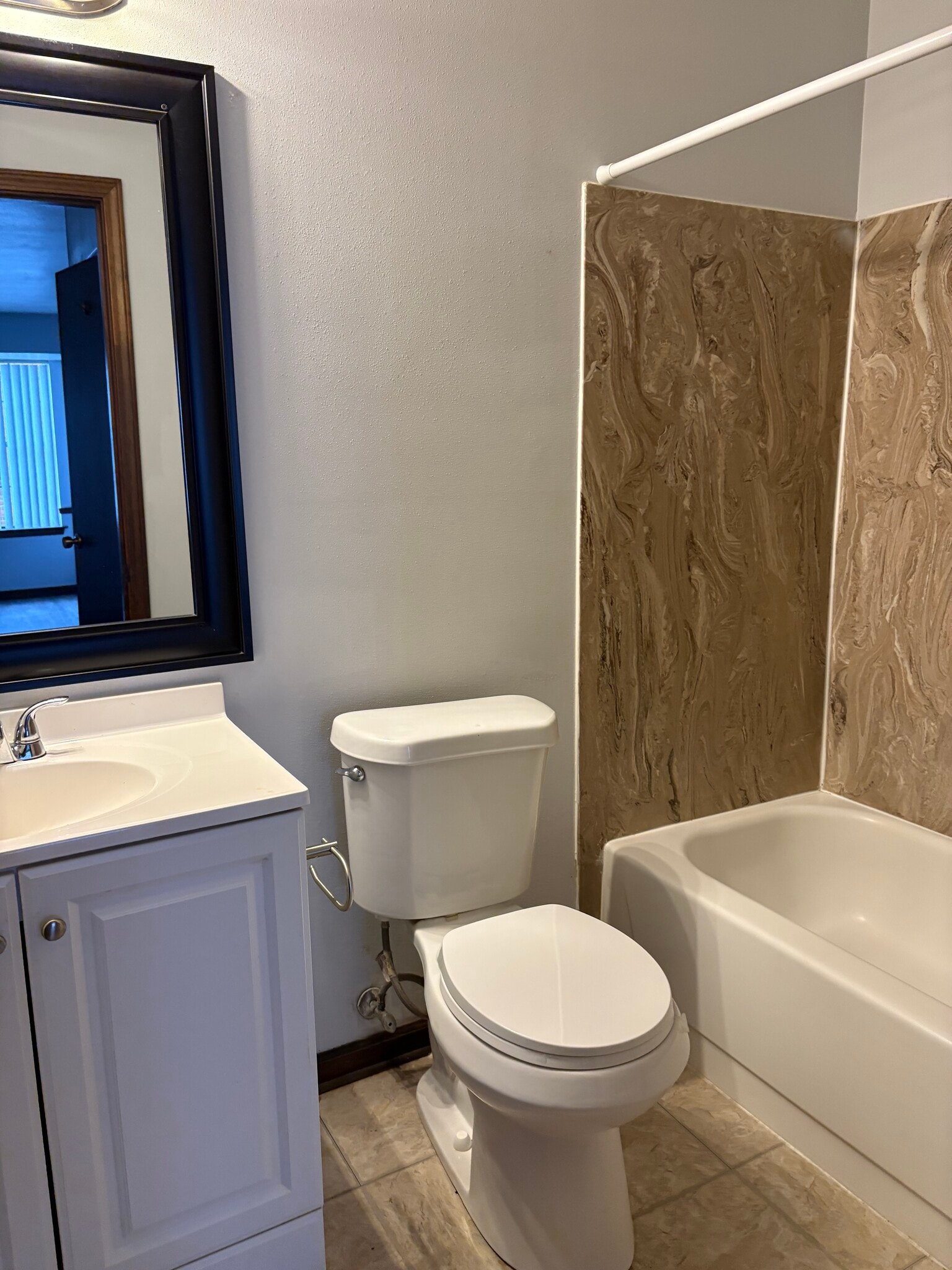 Building Photo - 6317 Quin Dr