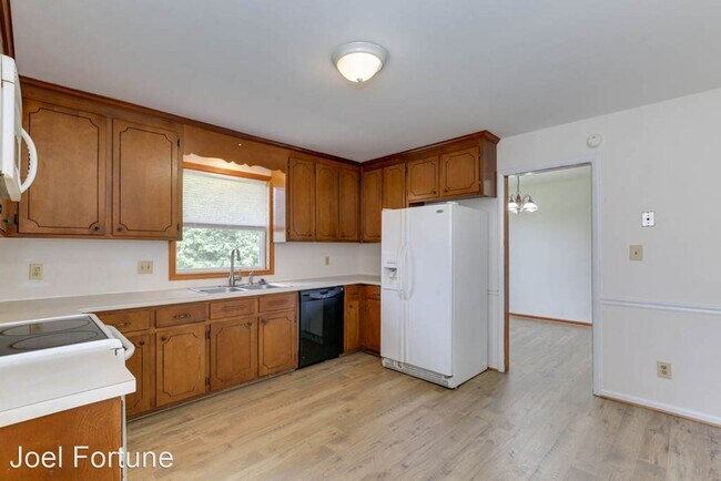 Building Photo - 3 br, 2 bath House - 1461 Todds Lane