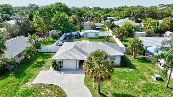 Building Photo - 6159 SE Poinciana Ln
