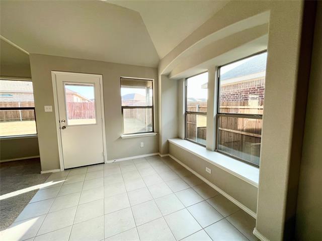 Building Photo - 928 Madeline Ln