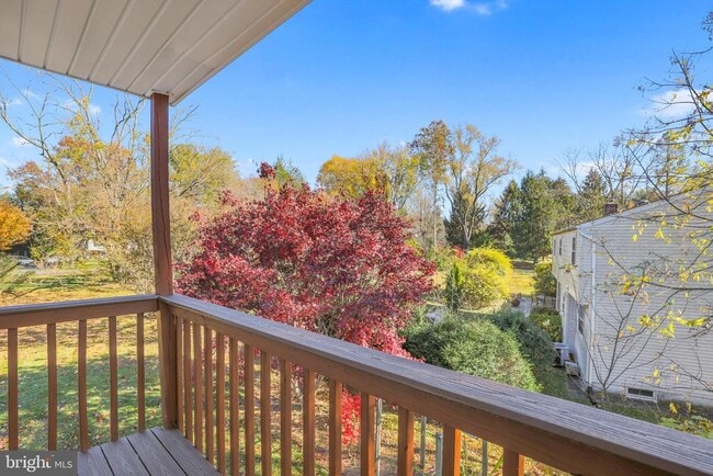 Building Photo - 10622 Cavalcade St