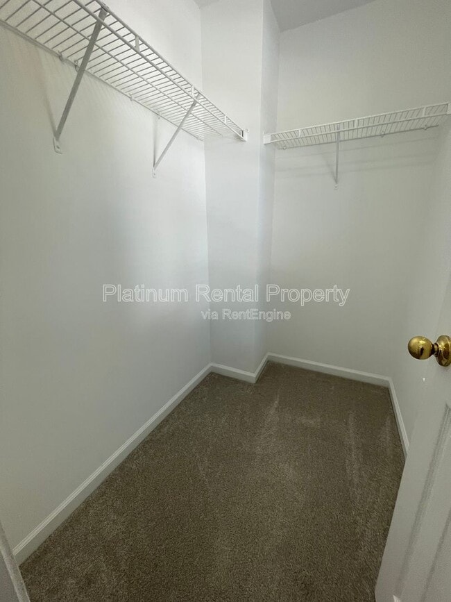 Building Photo - 3442 Old Towne Ln