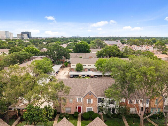 Building Photo - 14535 Misty Meadow Ln