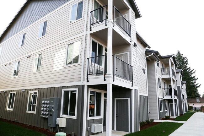 Building Photo - 4705 NE 66th Ave