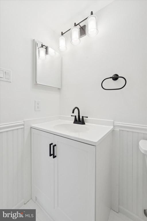 Building Photo - 612 Washington Pl