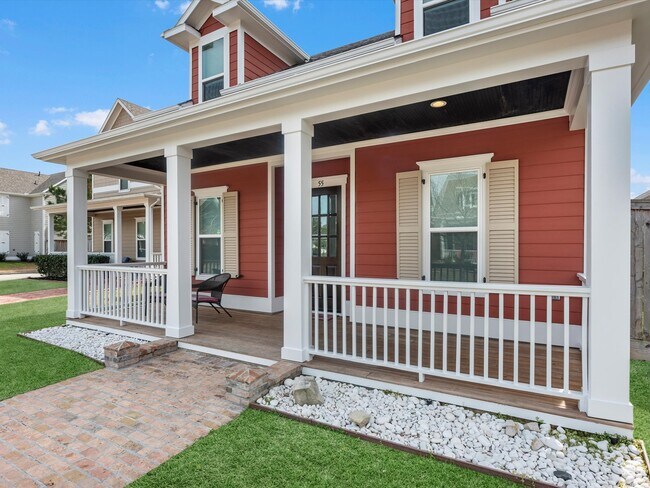 Building Photo - 55 Red Harper Dr