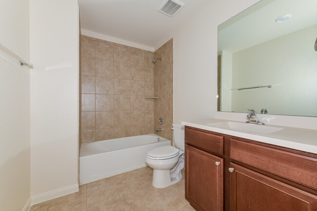 Building Photo - 26251 Bosch Dr