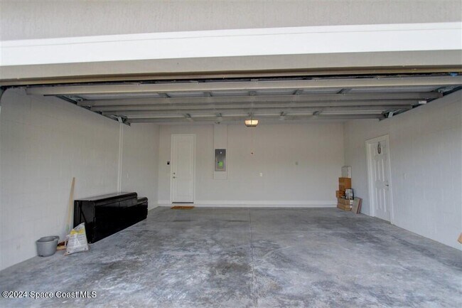 Building Photo - 3267 Addison Dr