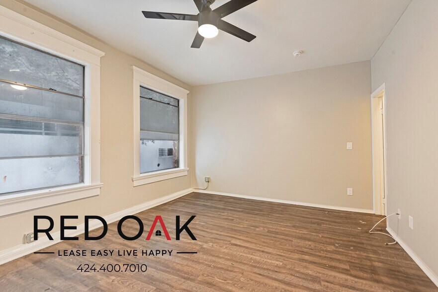 Building Photo - 692 Valencia St