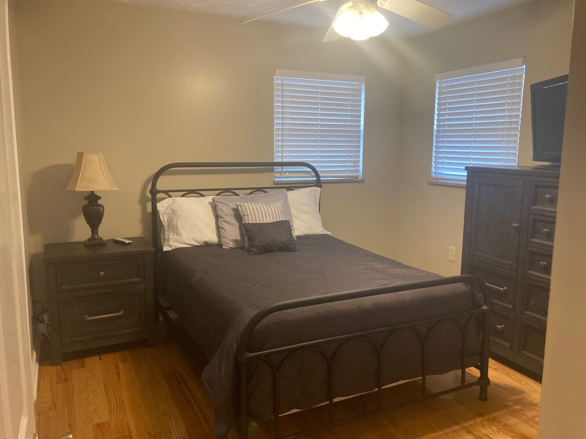 Building Photo - 4047 Martha's Vineyard