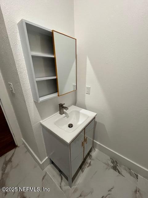 Building Photo - 108 Fern St