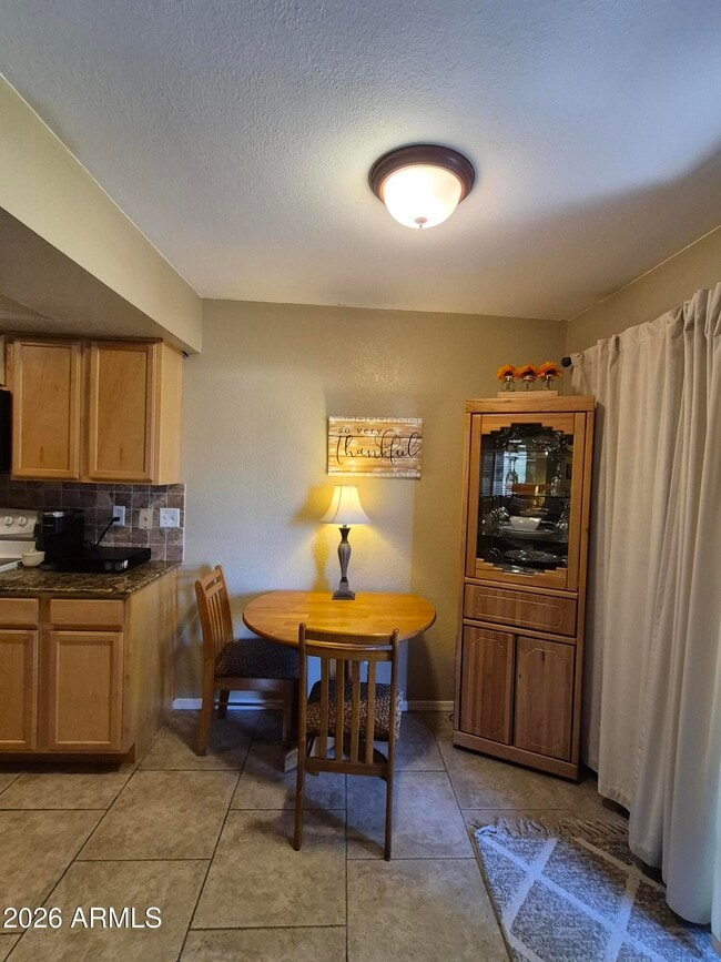 Building Photo - 1861 Montana Vista