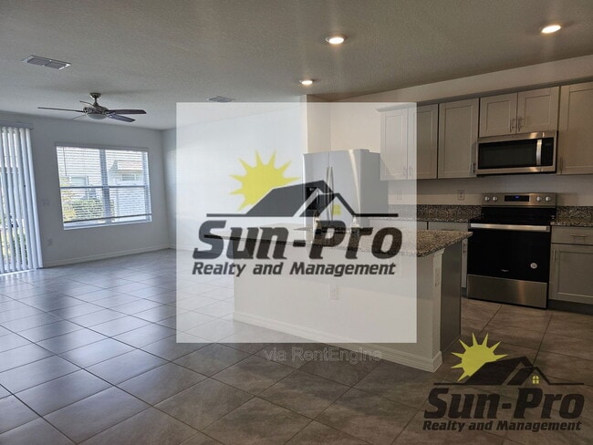 Building Photo - 11 BELLA LAGO Cir