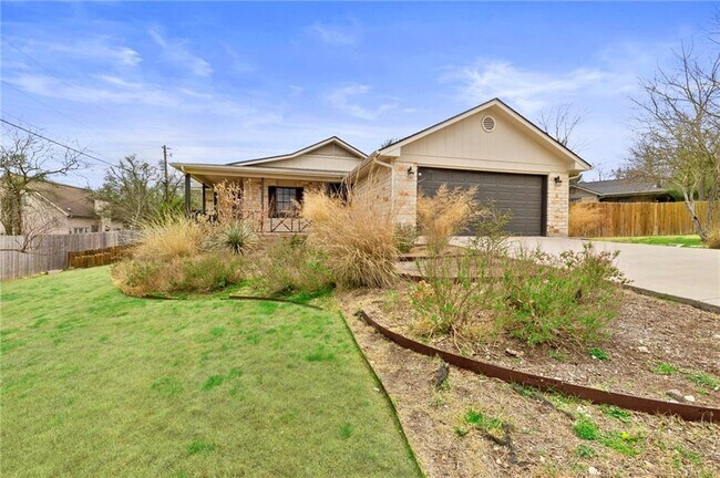 Building Photo - 1307 Daytona Dr