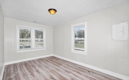 Building Photo - 4013 9th Ave SW