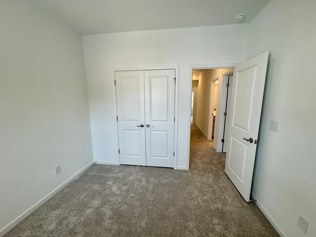 Building Photo - New Construction!  3BR/2.5BA Townhouse
