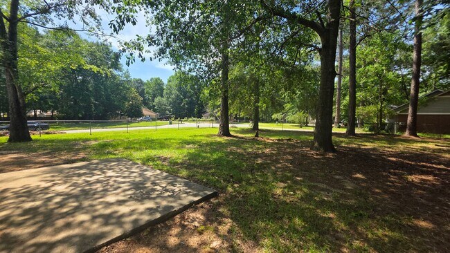 Building Photo - Check out this recently renovated home!