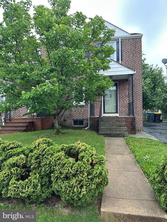Building Photo - 1122 Coyne Pl