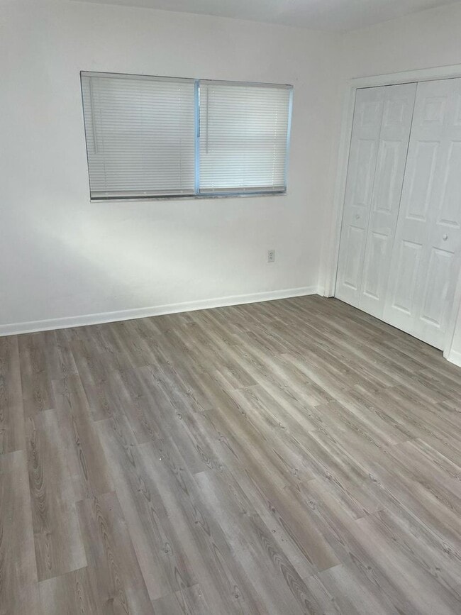 Building Photo - Beautiful, Remodeled 2/2 in Clearwater!! ASK ABOUT OUR MOVE IN SPECIALS!!
