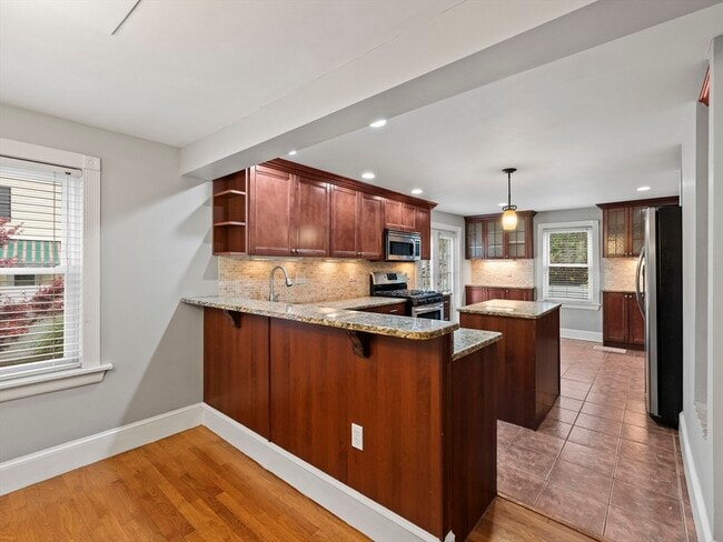 Building Photo - 27 Kilby St