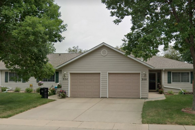 Building Photo - Prairie Mill Townhomes