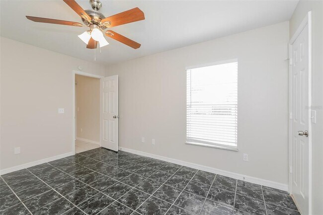 Building Photo - 807 Savona Pl