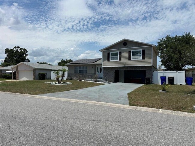 Building Photo - 4612 Mesa Verde Dr