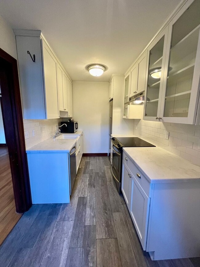 Building Photo - Garden Court Condominium - Capitol Hill