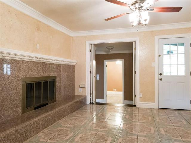 Building Photo - 518 Harn Dr