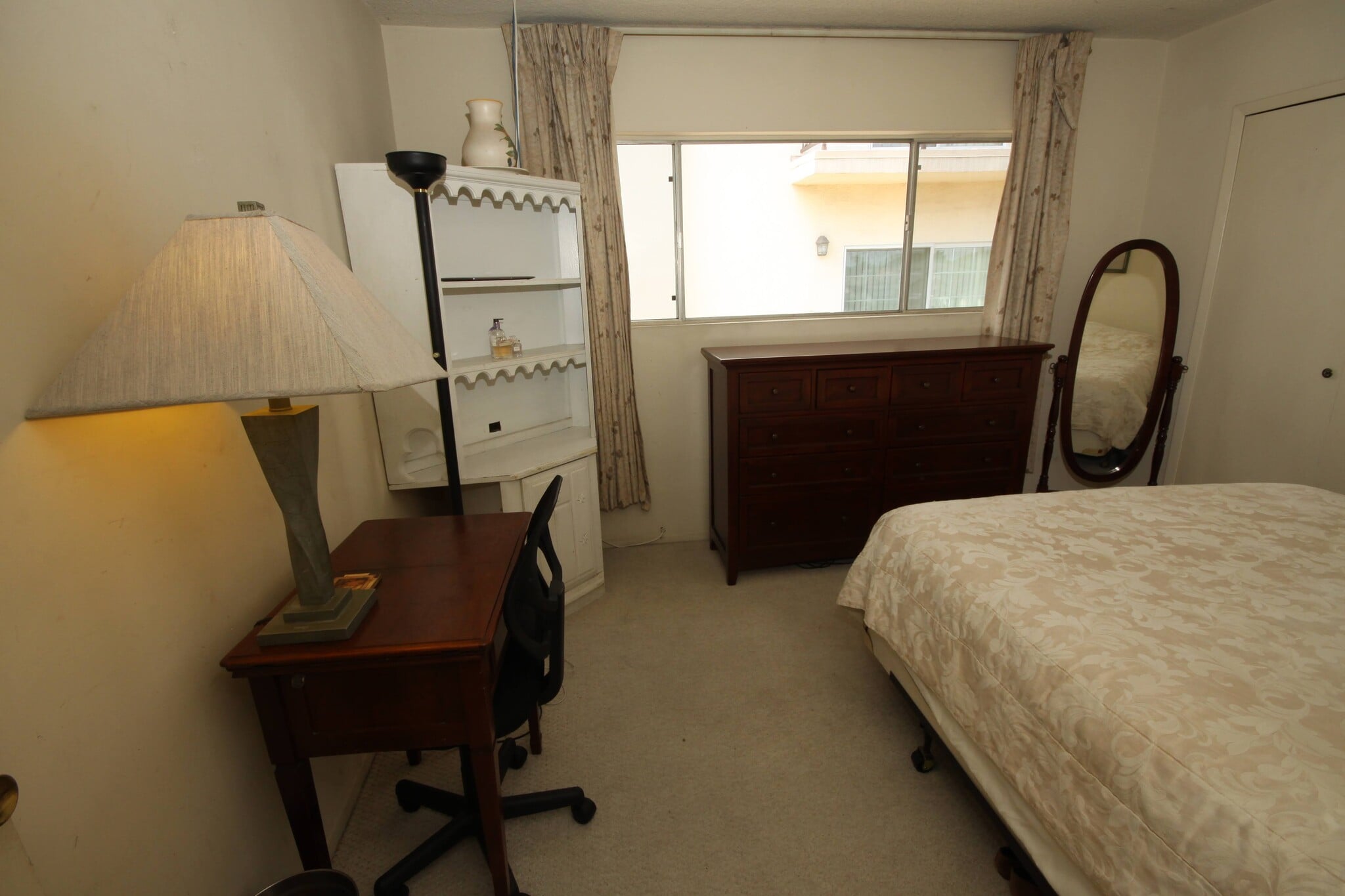 Middle BedRoom - 11061 Missouri Ave