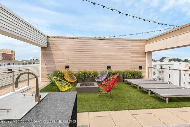 Building Photo - 601 Heck St