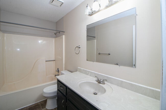 Building Photo - 329 Northridge Dr