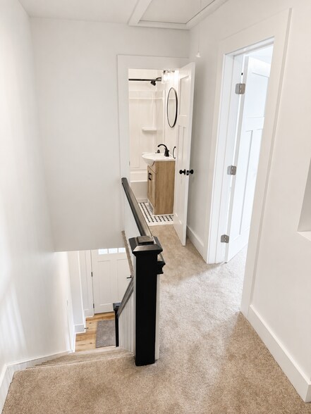 upstairs landing - 17 Cherry St