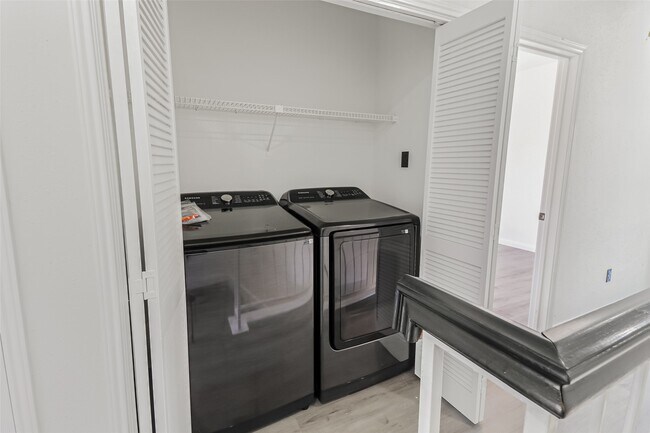 Building Photo - 8888 Benning Dr