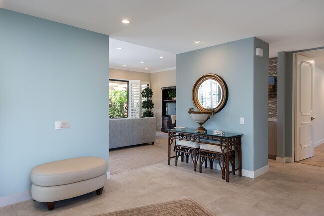 Building Photo - 66 Dartmouth Dr