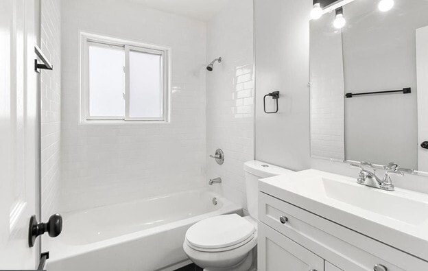 Building Photo - 3538 Edwards St