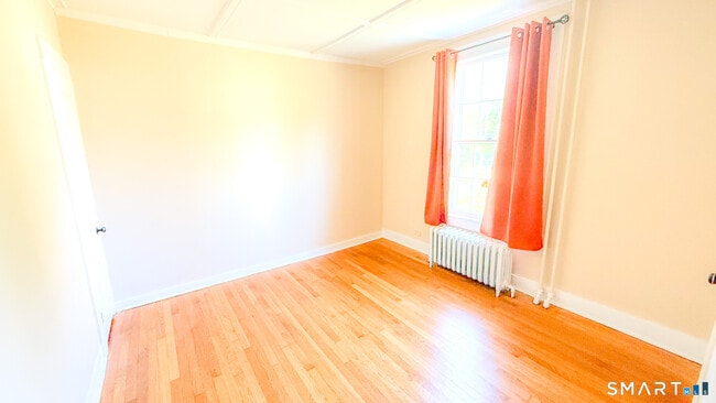 Building Photo - 34 Hamilton Ave