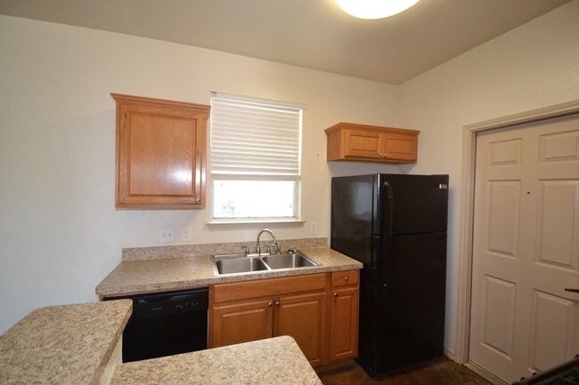 Building Photo - Meador-6912