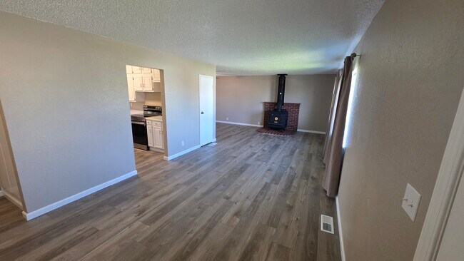 Building Photo - 505 Newcomer St