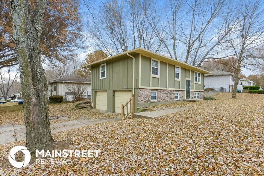 Building Photo - 504 SW Shamrock Pl