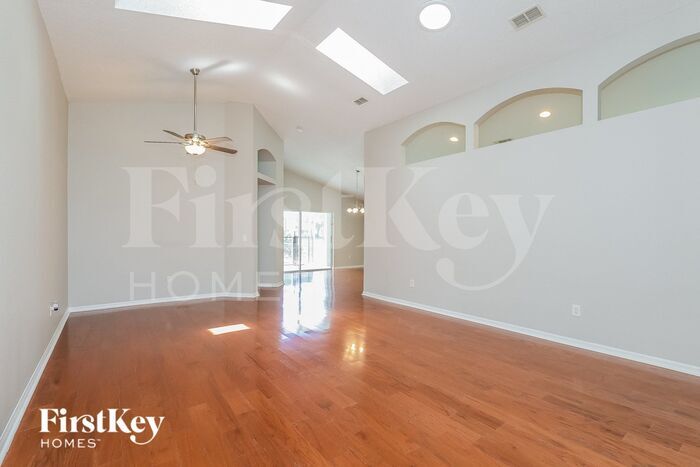 Building Photo - 2251 Mallory Cir