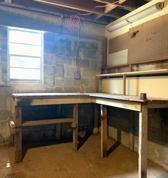 Building Photo - 117 Shadowmoor Dr