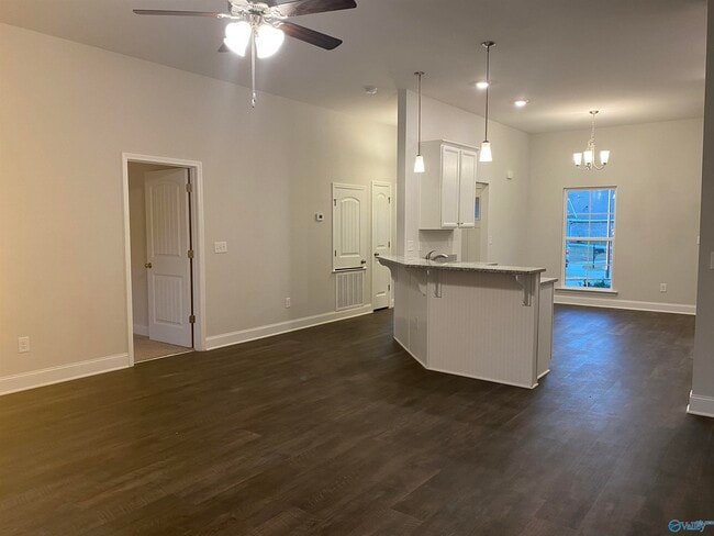 Building Photo - 158 Abercorn Dr