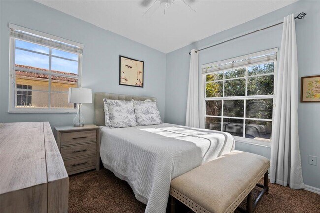 Building Photo - 321 September St