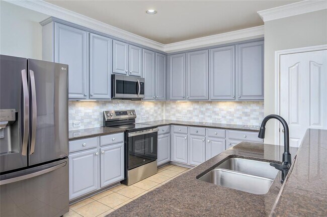 Building Photo - 22121 Rose Grass Ln