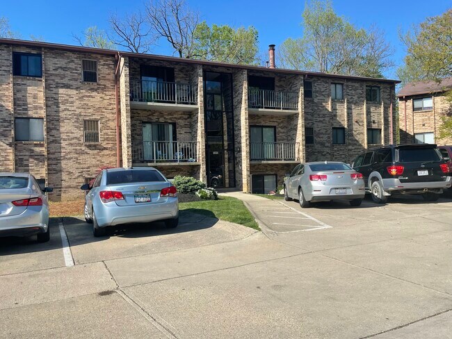 Building Photo - 7213 Creekview Dr