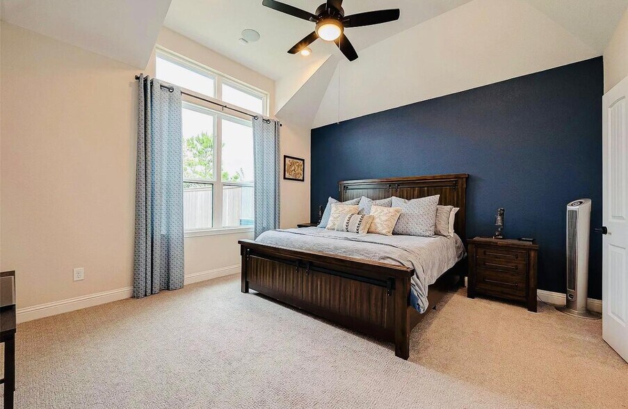 Building Photo - 15306 Spanish Ranchos Way