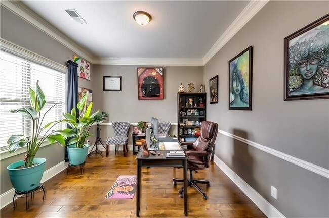 Building Photo - 2216 Golden Eagle Dr