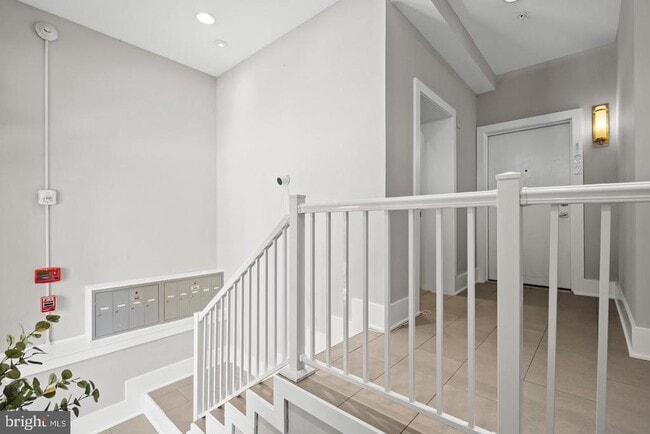 Building Photo - 1112 Montello Ave NE