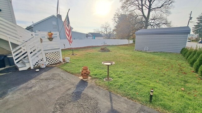 Building Photo - 1 Bed / 1 Bath Apartment